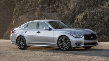 For 2019, all Q70 3.7 LUXE content from the previously complimentary Essential package is now standard. The new standard features include valuable technology such as: INFINITI InTouch™ Navigation with InTouch™ Services, Bose® Premium Audio System with 10-speakers, Around View® Monitor with Moving Object Detection, front and rear sonar system, leather appointed seats, climate-controlled front seats and a heated, leather-wrapped steering wheel.