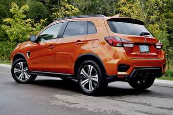 Mitsubishi RVR Review: A Closer Look at This Compact SUV | Driving