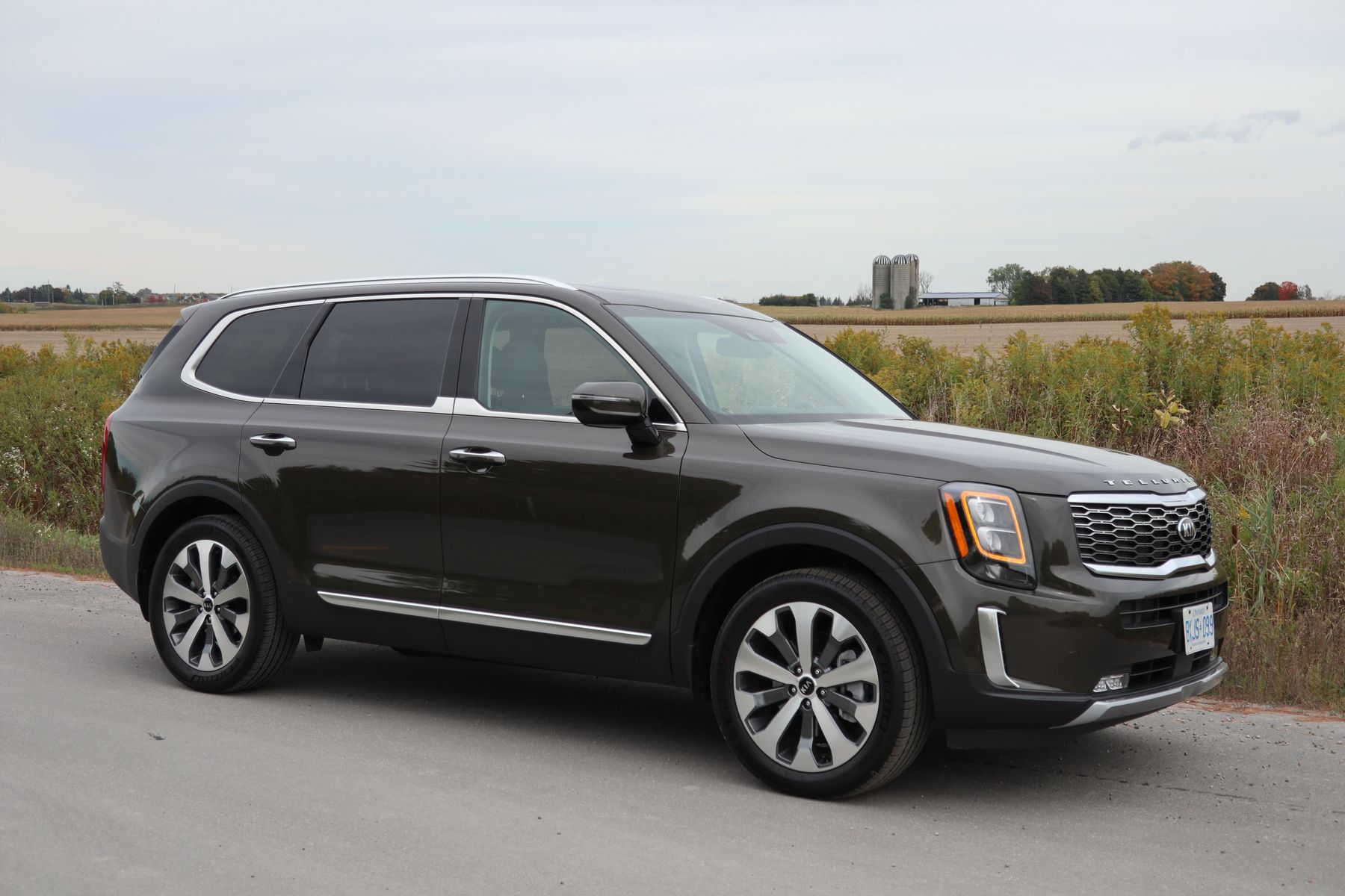 Suv Review 2020 Kia Telluride Driving