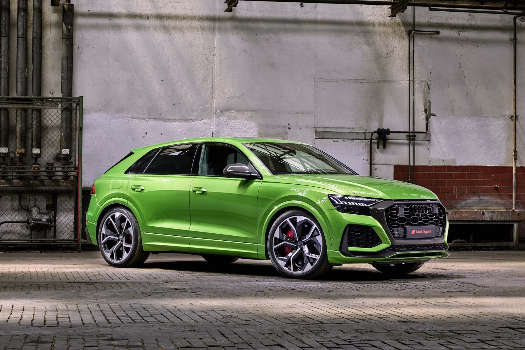 First Look: 2021 Audi RS Q8 | Driving