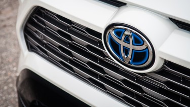 2019 Toyota RAV4 Hybrid badge