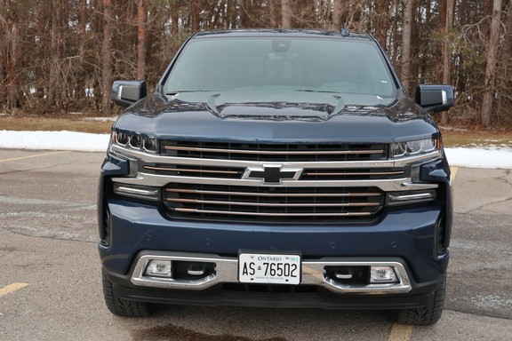 Pickup Review: 2020 Chevrolet Silverado 1500 Diesel | Driving