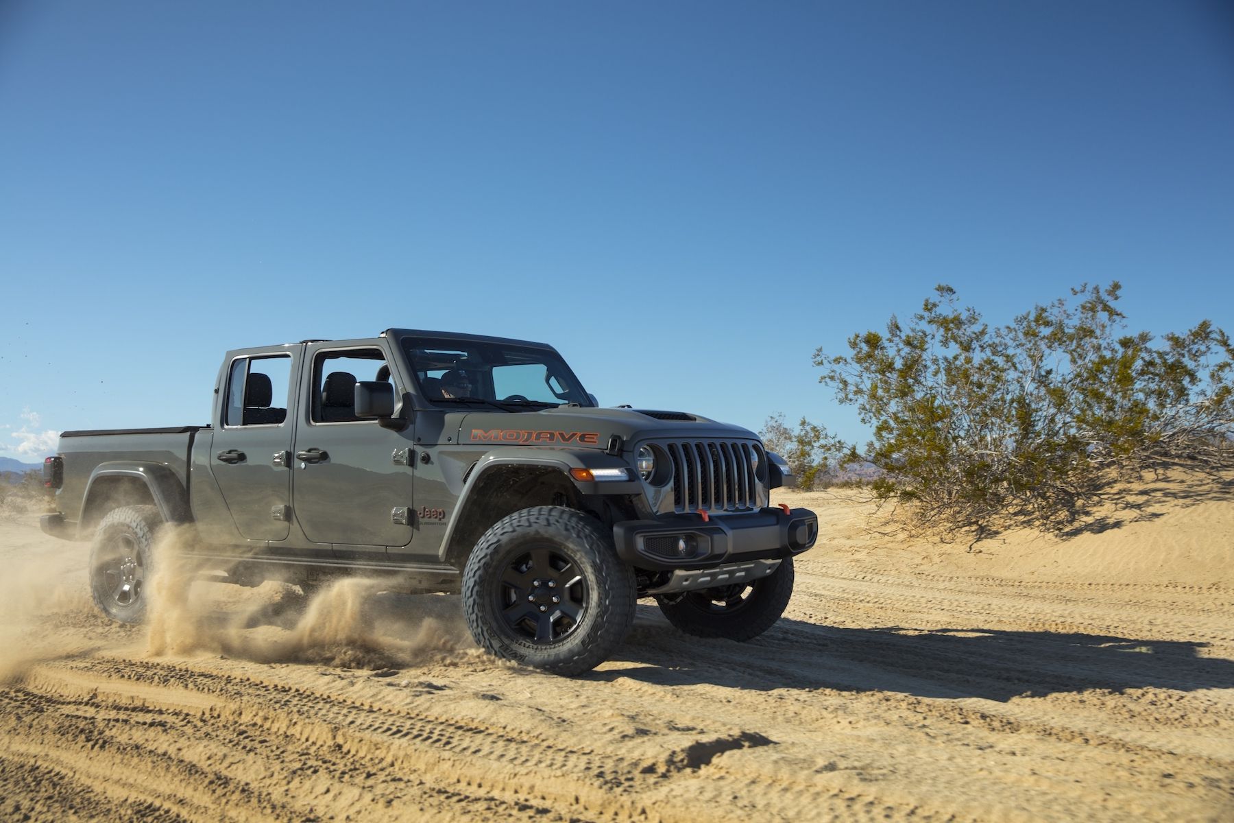 Jeep's 2020 Gladiator Mojave is 'Desert Rated,' not 'Trail Rated' | Driving