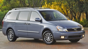 2011-kia-sedona