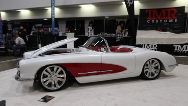 1959 Corvette owned by Viv and Travis Agresti, and built by Fast Company Canada