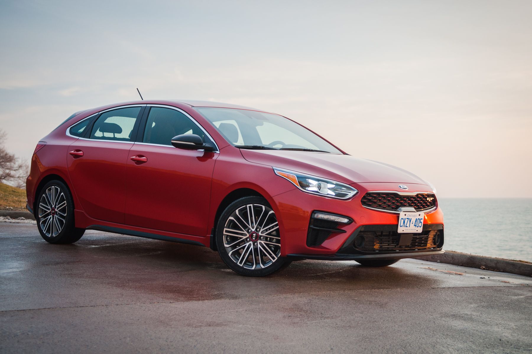 Car Review: 2020 Kia Forte5 GT Limited | Driving