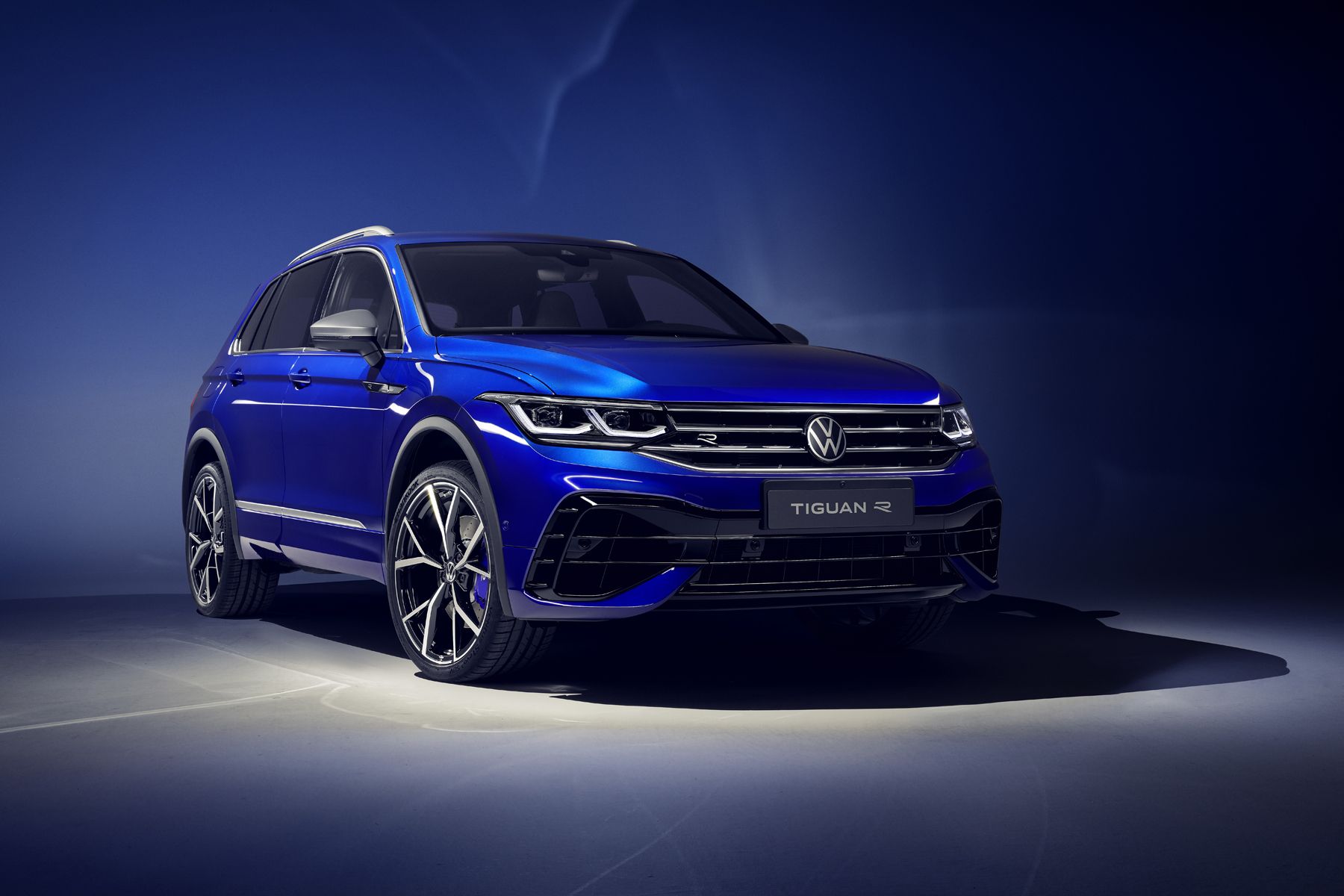 The 2022 Volkswagen Tiguan adds Level 2 driving aids to base trims ...