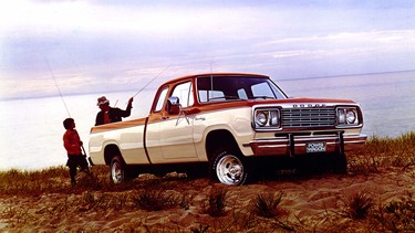 1977 Dodge Power Wagon Adventurer Club Cab