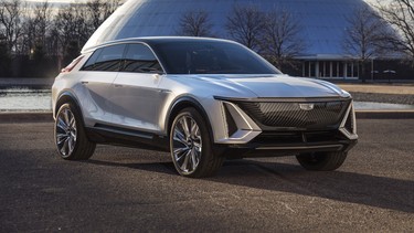 Cadillac LYRIQ pairs next-generation battery technology with a b