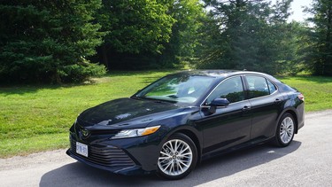 2020 Toyota Camry XLE AWD