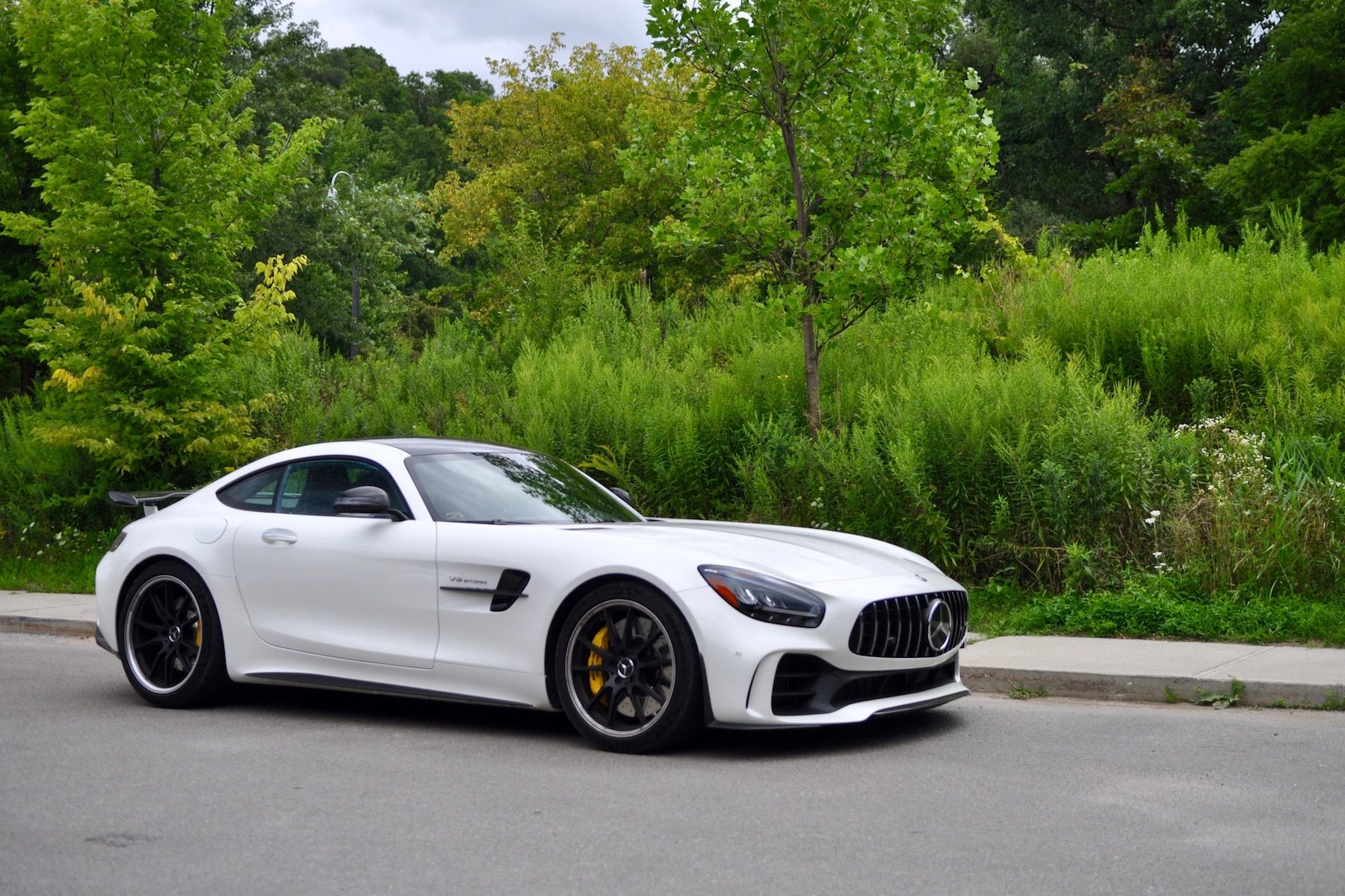 Car Review: 2020 Mercedes-AMG GT R | Driving