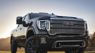 The 2021 GMC Sierra 1500 and Sierra Heavy Duty feature additional innovative trailering tech that helps drivers tow like a pro.