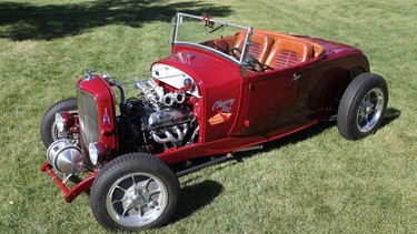 Cherry Pie, a build by Calgary’s Wesley McRadu has a great stance, thanks to the modern Rocket Racing wheels, with Rocket Fire Gray 16-inch rims up front and matching 18-inch rims out back.