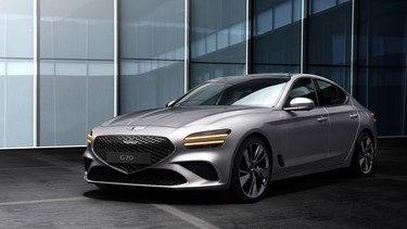 Genesis G70 (1)