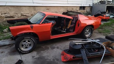 Pissed at low-ball offers, man cuts Camaro to pieces on live video