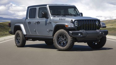 2021 Jeep® Gladiator Willys front 3/4