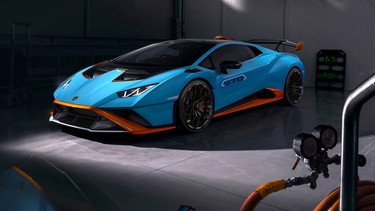 2021 Lamborghini Huracan STO 2