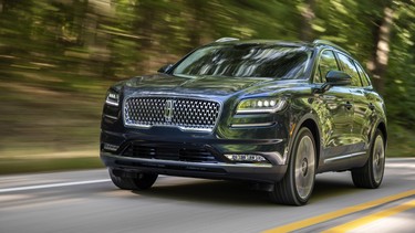 2021 Lincoln Nautilus SUV 15