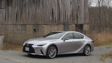 2021 Lexus IS