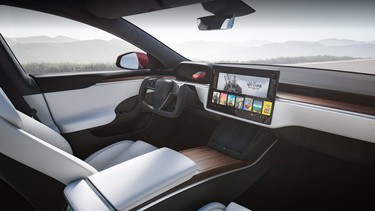 2021 Tesla Model S 4