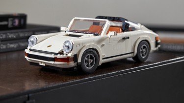 Lego-Porsche-911-Turbo-and-Targa-11