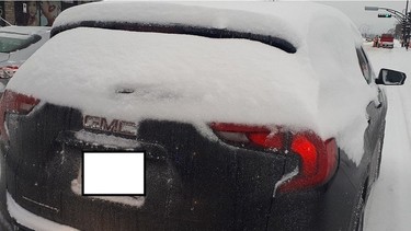 Gatineau Police handed out a ticket after a driver failed to dust off the snow from this vehicle.