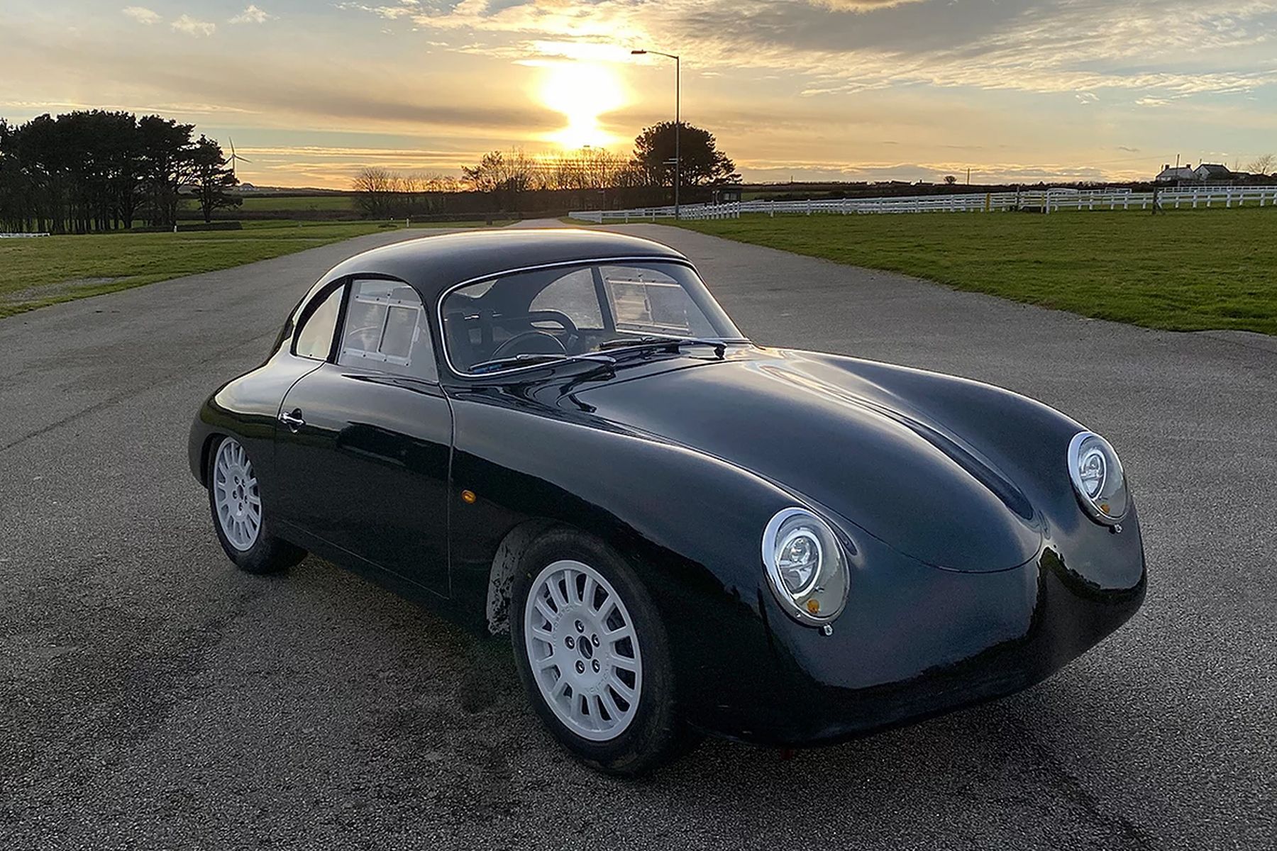 Porsche 356 online speedster electric