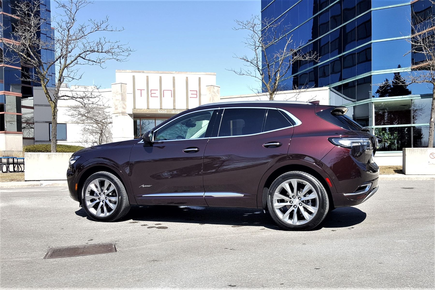 2021-Buick-Envision-Driving-NF (11)