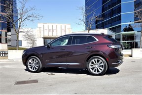 2021-Buick-Envision-Driving-NF (11)