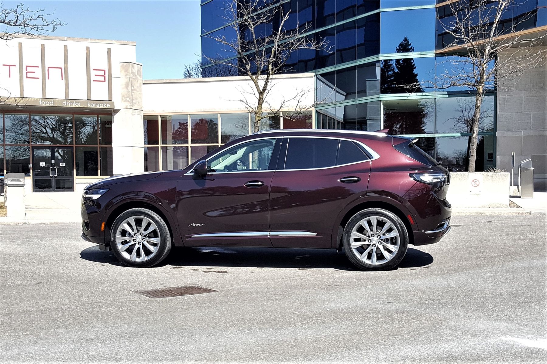 2021-Buick-Envision-Driving-NF (12)