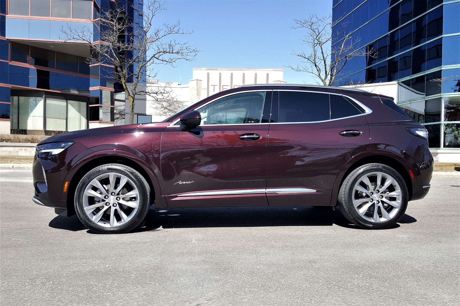2021-Buick-Envision-Driving-NF (18)
