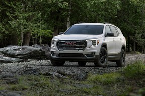 2022 GMC Terrain AT4