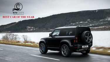 2021 Land Rover Defender wins the Women's World Car of the Year overall trophy