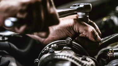 101-year-old mechanic highlights rising Canadian scarcity