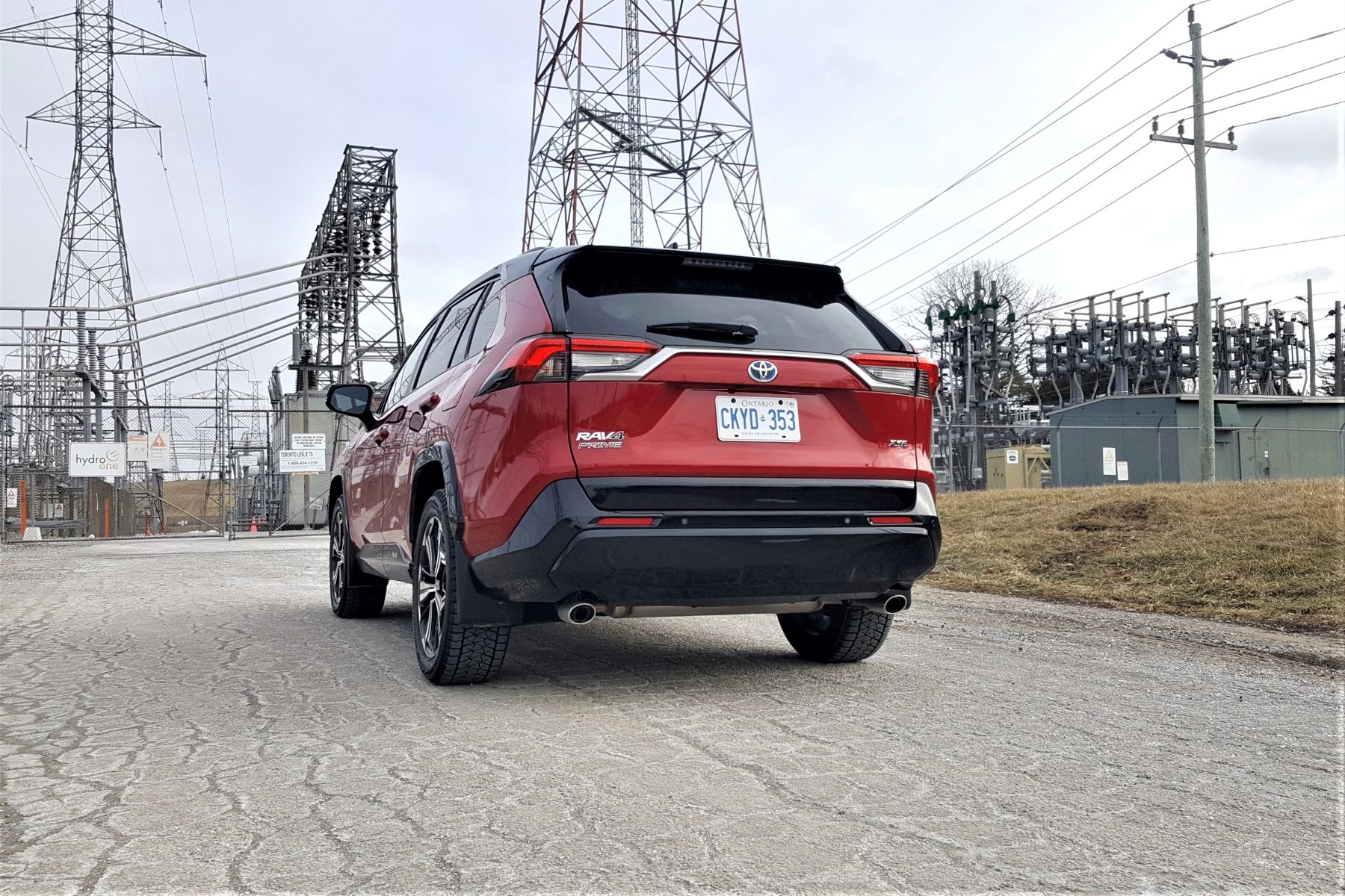 Gas, hybrid, or PHEV? Which Toyota RAV4 engine should you buy? | Driving