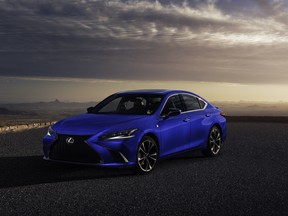 2022 Lexus ES