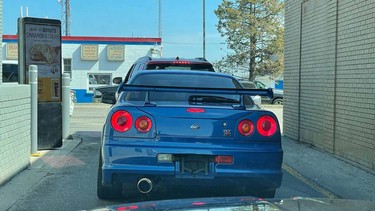 Unplated Nissan R34 GTR