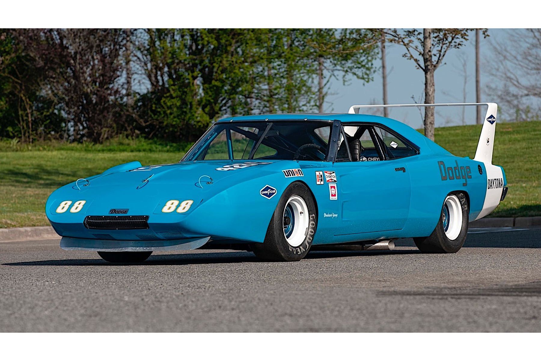 Buy It! The first Dodge Charger Daytona to hit 200 mph is being auctioned  off | Driving