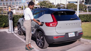 ChargePoint in-car app charging Volvo XC40 Recharge