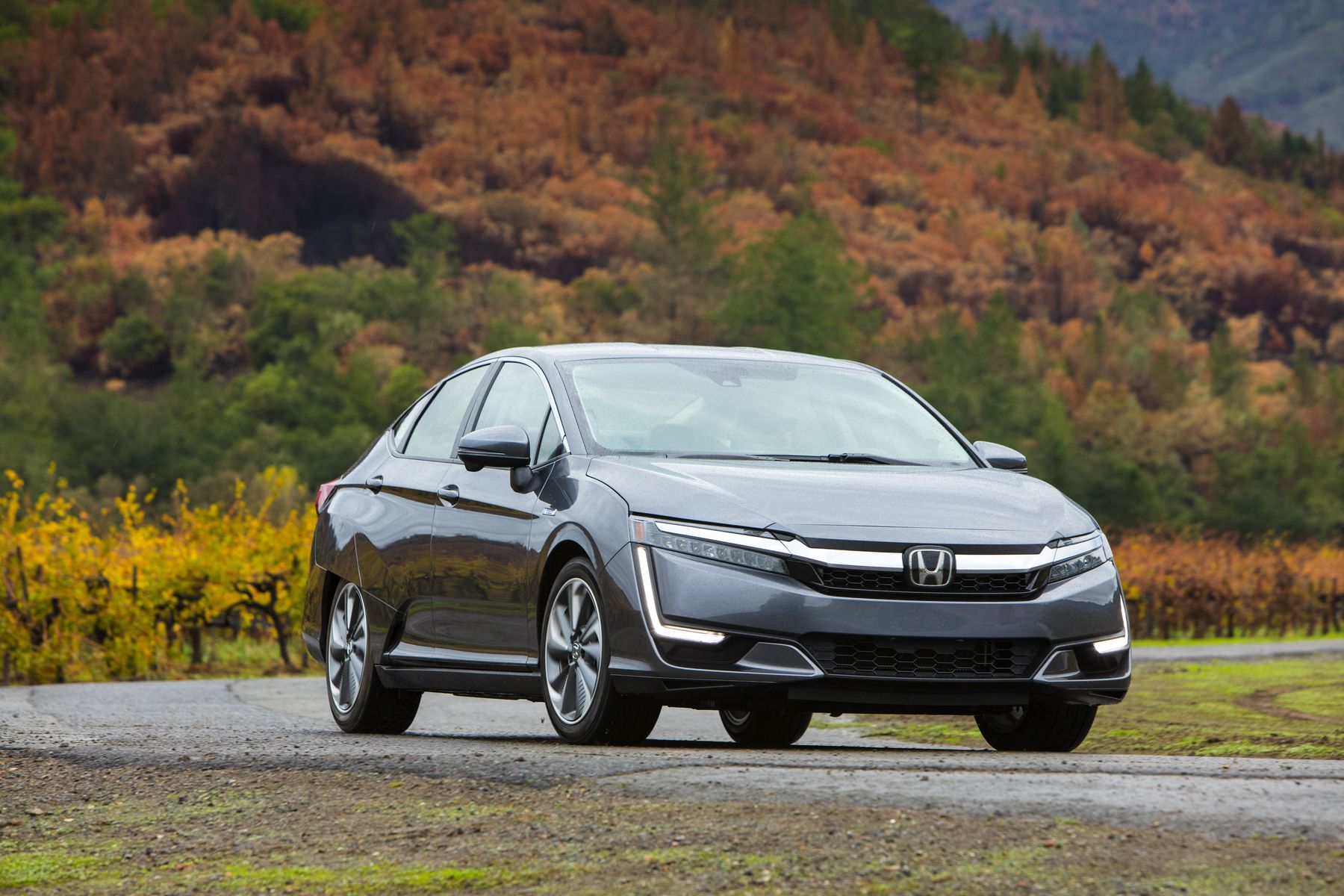 Honda pulls the plug on its Clarity plugin hybrid sedan Driving