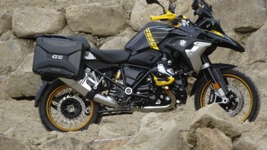 Motorcycle Review: 2021 BMW R1250 GS 40th Anniversary Edition
