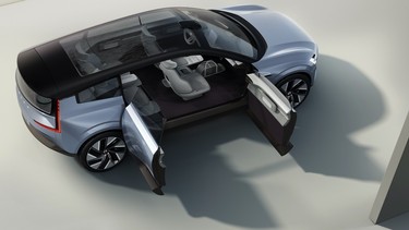 The 2022 Volvo Recharge Concept