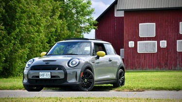 2022 MINI Cooper SE