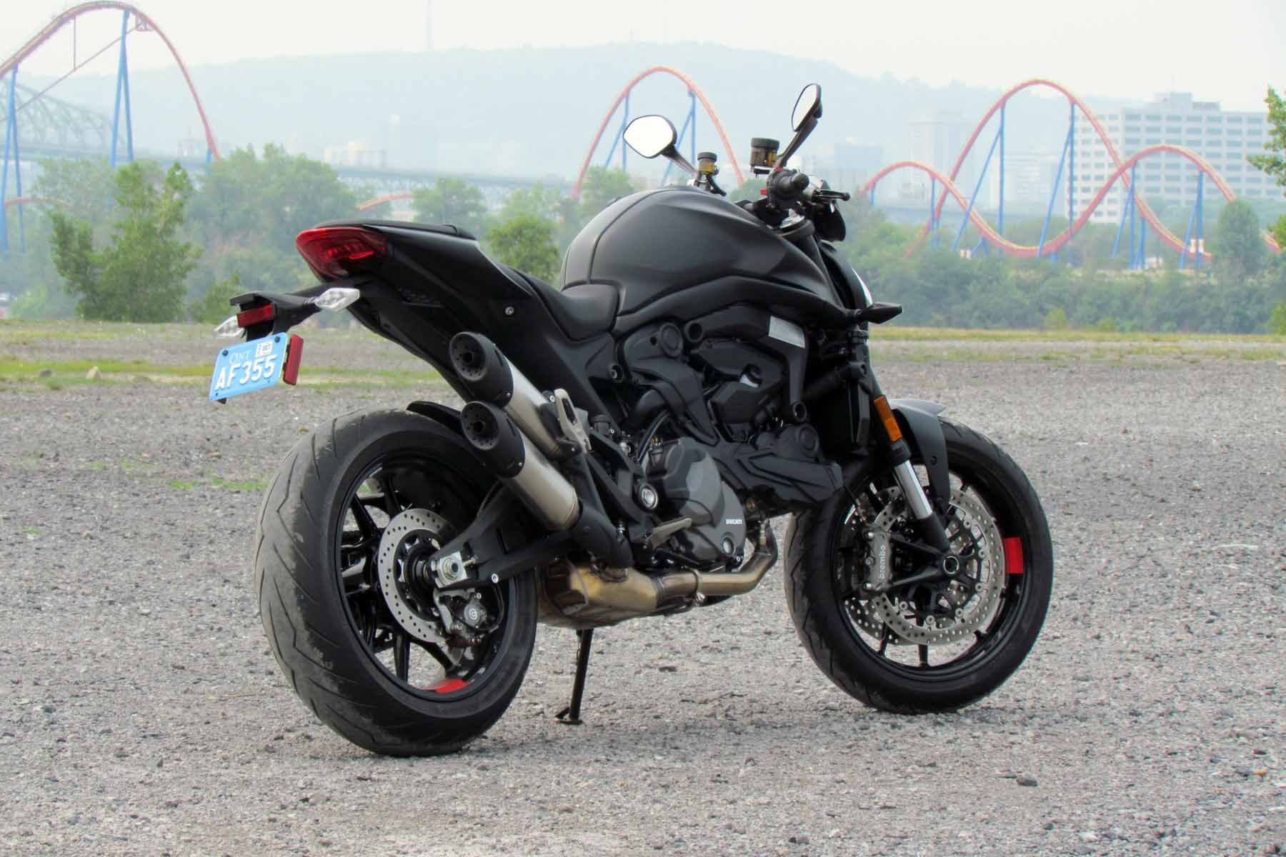 Ducati 2025 monster 747