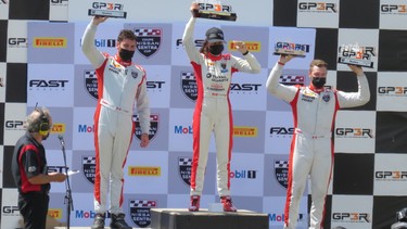 Valérie Limoges on the Nissan Sentra Cup podium