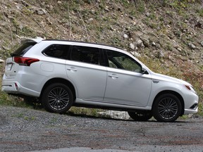 Plug-in hybrids are seen as a 'best of both worlds' scenario by some, and the 2022 Mitsubishi Outlander certainly underscores the benefits of an electrified powertrain.