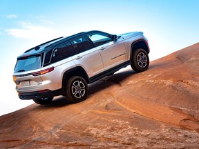 2022 Jeep Cherokee Trailhawk 4xe