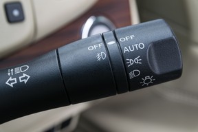 Autoblinker mit Scheinwerferschalter