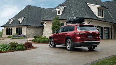 Mopar has announced new accessories for the all-new 2021 Jeep Grand Cherokee L