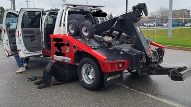 Tow truck found with defective brakes.